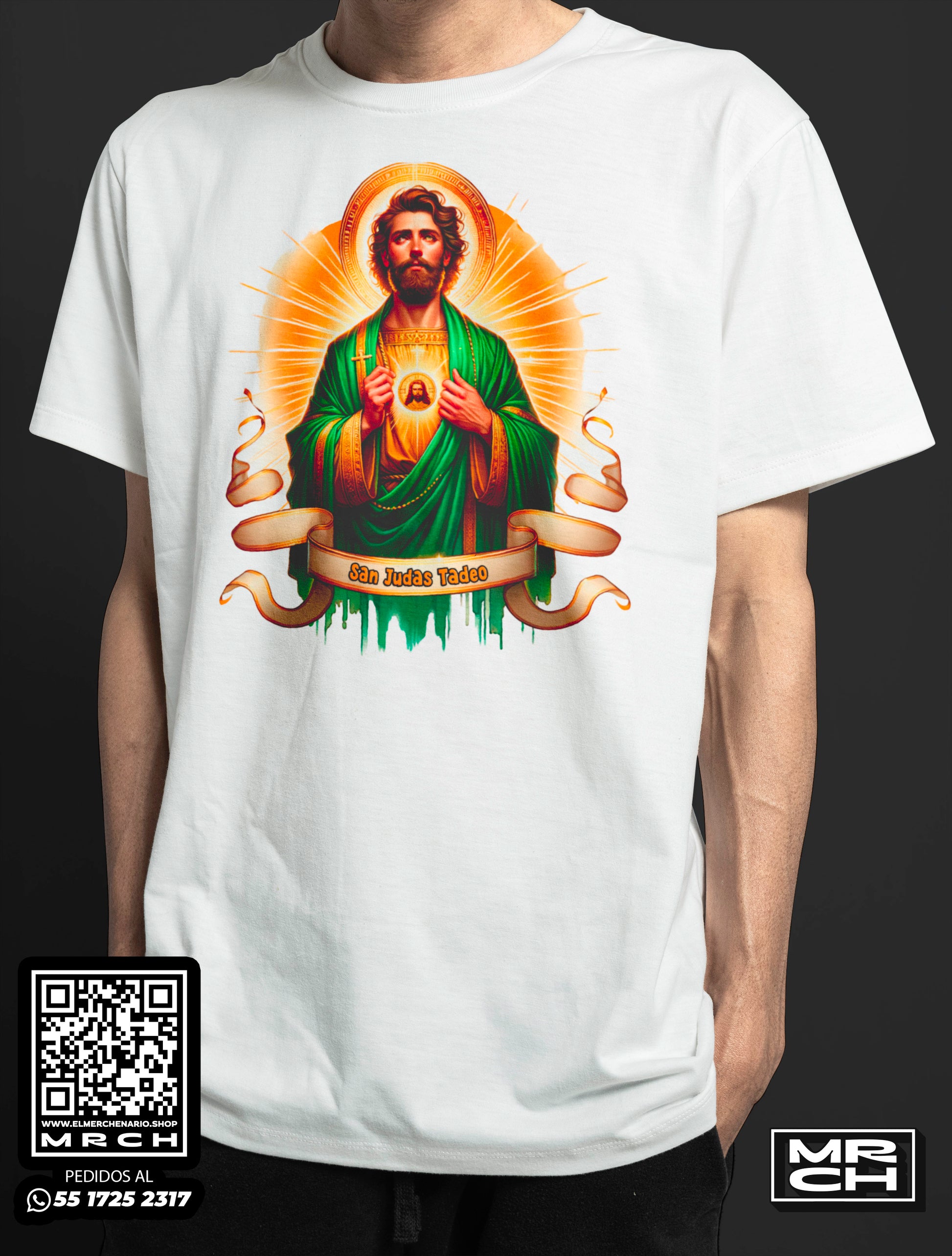 hombre frente playera blanca